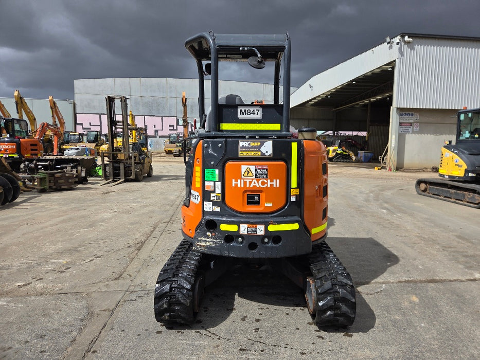 2021 HITACHI ZX33U-5 3.4T EXCAVATOR (M847) WITH LOW 770 HOURS