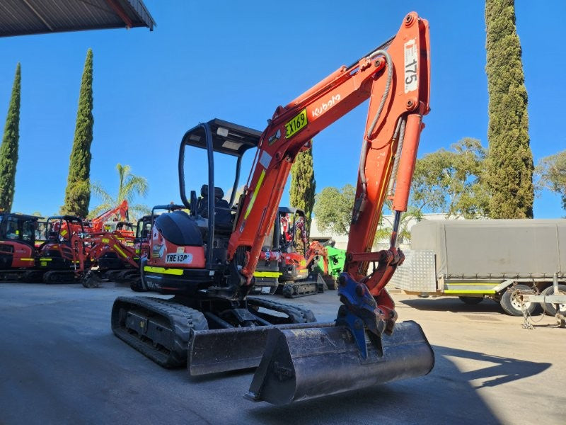 2022 KUBOTA U25 2.6T EXCAVATOR (EX169) WITH HITCH, BUCKETS, 990 HOURS