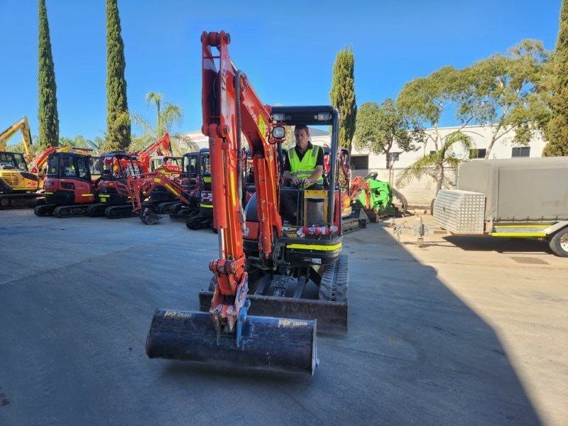 2022 KUBOTA U25 2.6T EXCAVATOR (EX169) WITH HITCH, BUCKETS, 990 HOURS