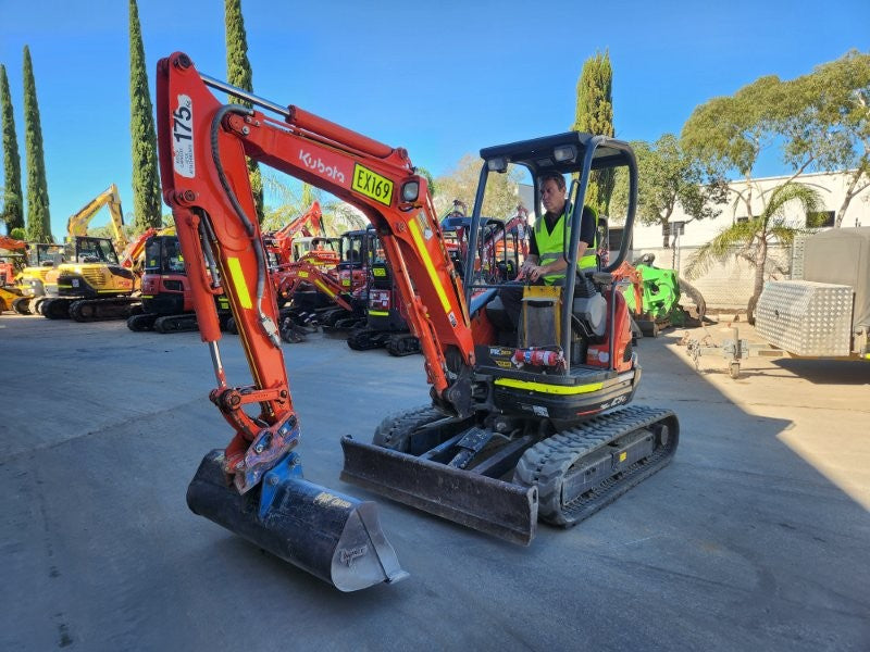 2022 KUBOTA U25 2.6T EXCAVATOR (EX169) WITH HITCH, BUCKETS, 990 HOURS