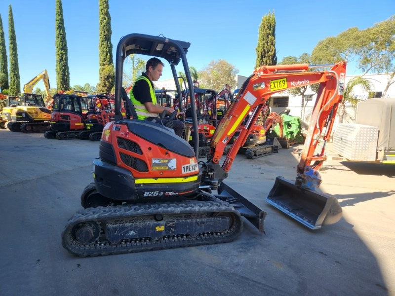 2022 KUBOTA U25 2.6T EXCAVATOR (EX169) WITH HITCH, BUCKETS, 990 HOURS