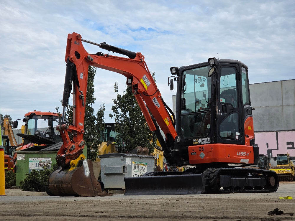 2019 Kubota U35-4 3.6T Excavator (M1081) With Cab, Hitch, Buckets And 2040 Hrs