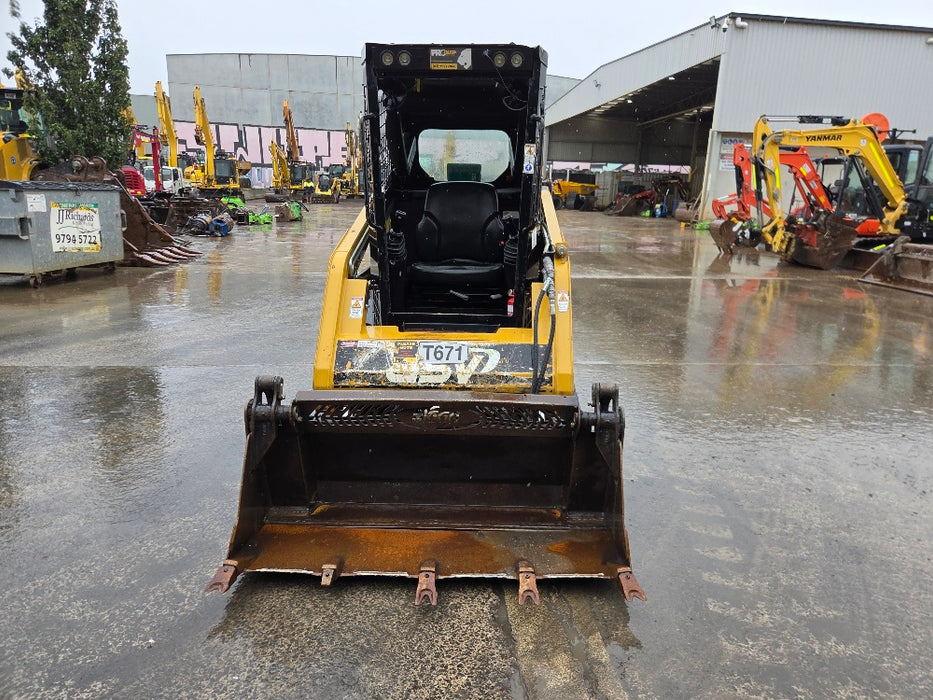 2020 ASV RT30 TRACK LOADER (T671) WITH 1906 HOURS