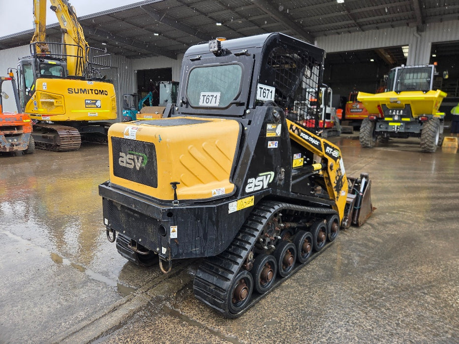 2020 ASV RT30 TRACK LOADER (T671) WITH 1906 HOURS