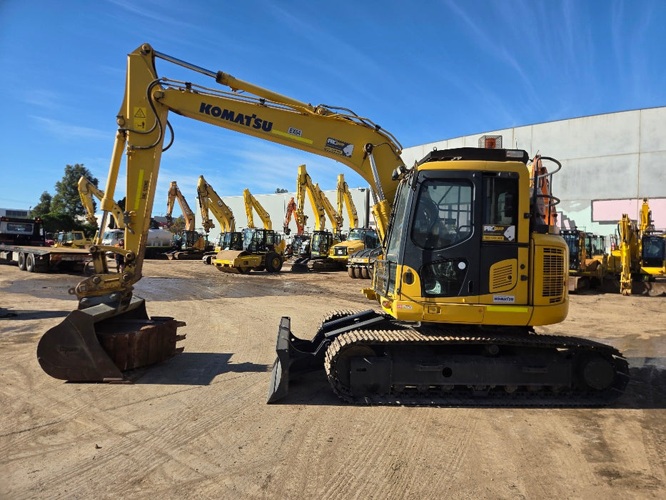 2018 KOMATSU PC138US-8 14T EXCAVATOR (EX64) WITH FULL CIVILI SPEC AND 3376 HRS