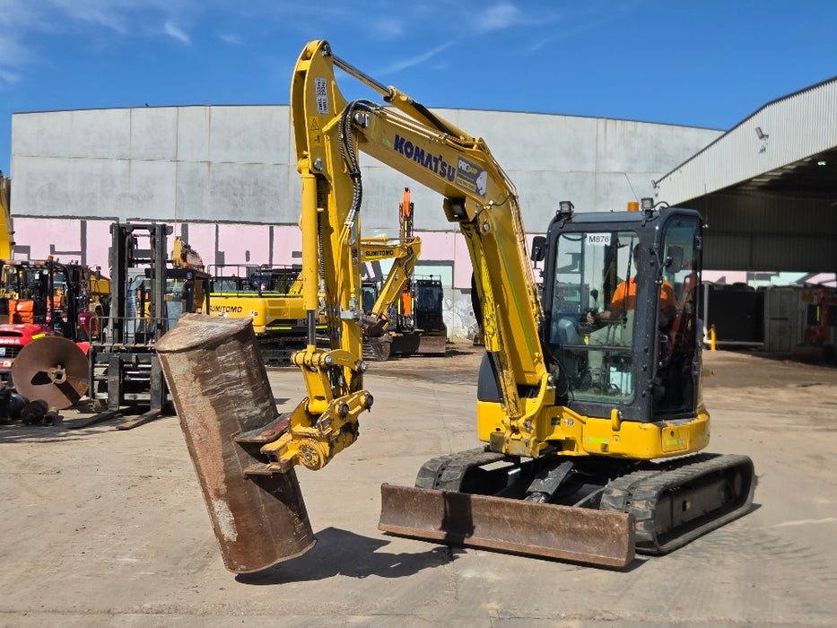 2022 KOMATSU PC55MR-5 5.5T EXCAVATOR (M876) WITH TILT HITCH, 1425 HOURS