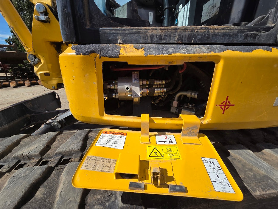 2022 KOMATSU PC55MR-5 5.5T EXCAVATOR (M876) WITH TILT HITCH, 1425 HOURS