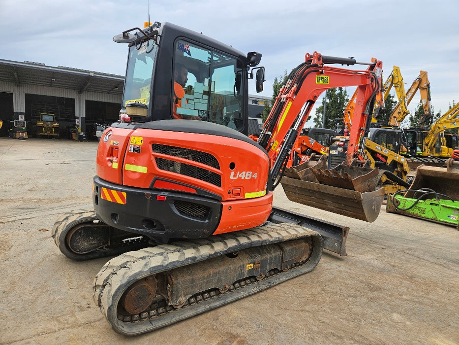 2022 KUBOTA U48-4 5T EXCAVATOR (M820) W/ A/C CAB, HITCH, BUCKETS AND 1905HRS