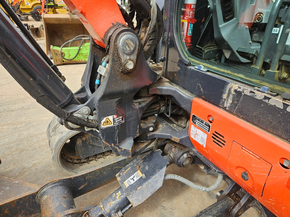 2022 KUBOTA U48-4 5T EXCAVATOR (M820) W/ A/C CAB, HITCH, BUCKETS AND 1905HRS