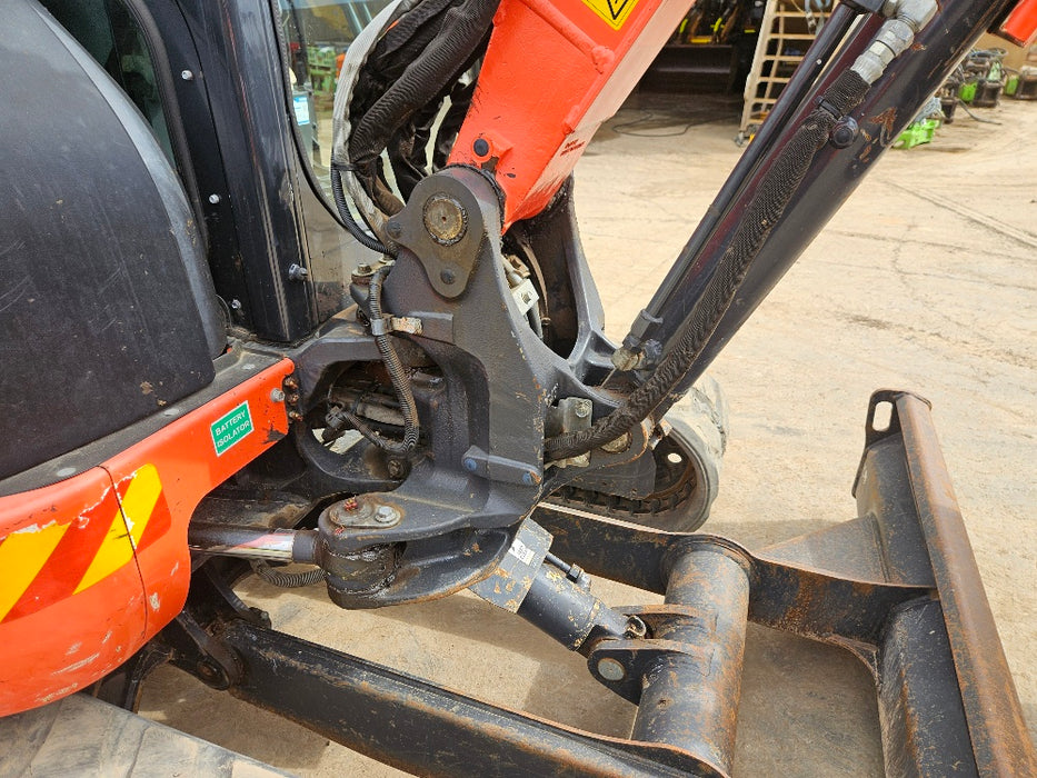 2022 KUBOTA U48-4 5T EXCAVATOR (M820) W/ A/C CAB, HITCH, BUCKETS AND 1905HRS