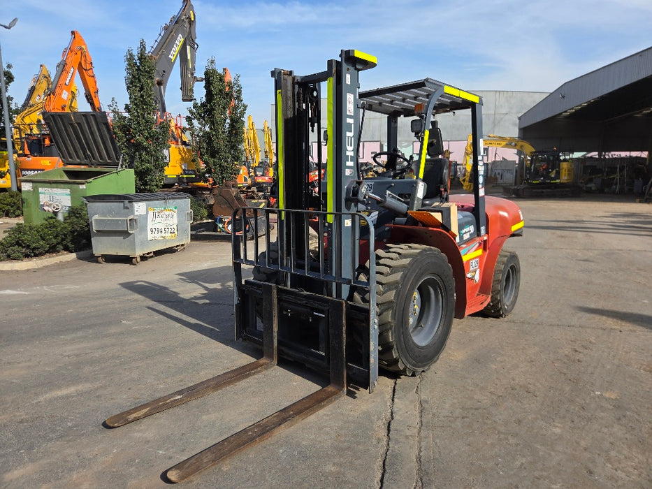 2022 HELI 3T ALL TERRAIN DIESEL FORKLIFT (FL129) WITH 885 HOURS