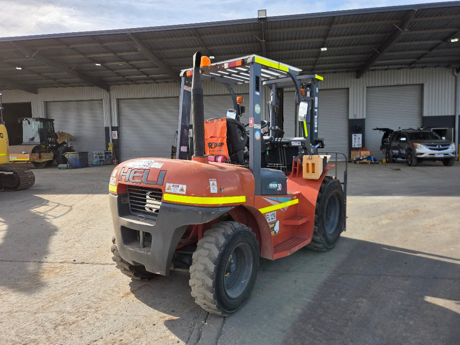 2022 HELI 3T ALL TERRAIN DIESEL FORKLIFT (FL129) WITH 885 HOURS