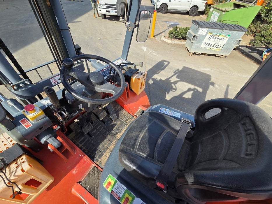 2022 HELI 3T ALL TERRAIN DIESEL FORKLIFT (FL129) WITH 885 HOURS