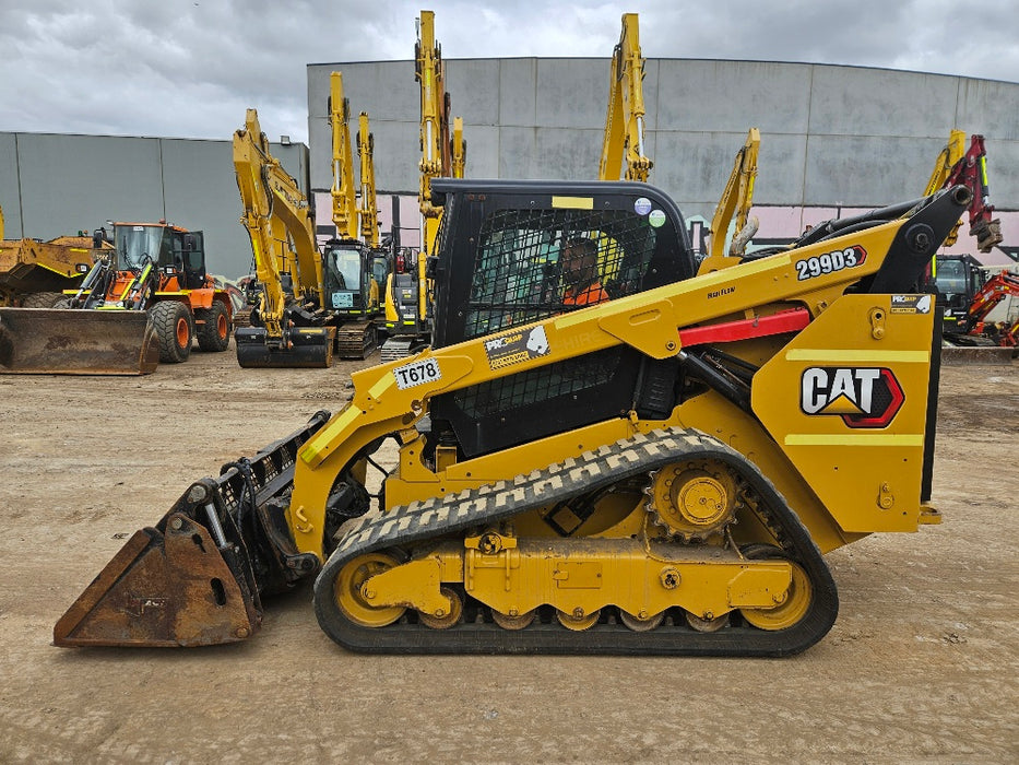 2020 CAT 299D3 TRACK LOADER (T678) WITH 4 IN 1 BUCKET AND 3320 HOURS