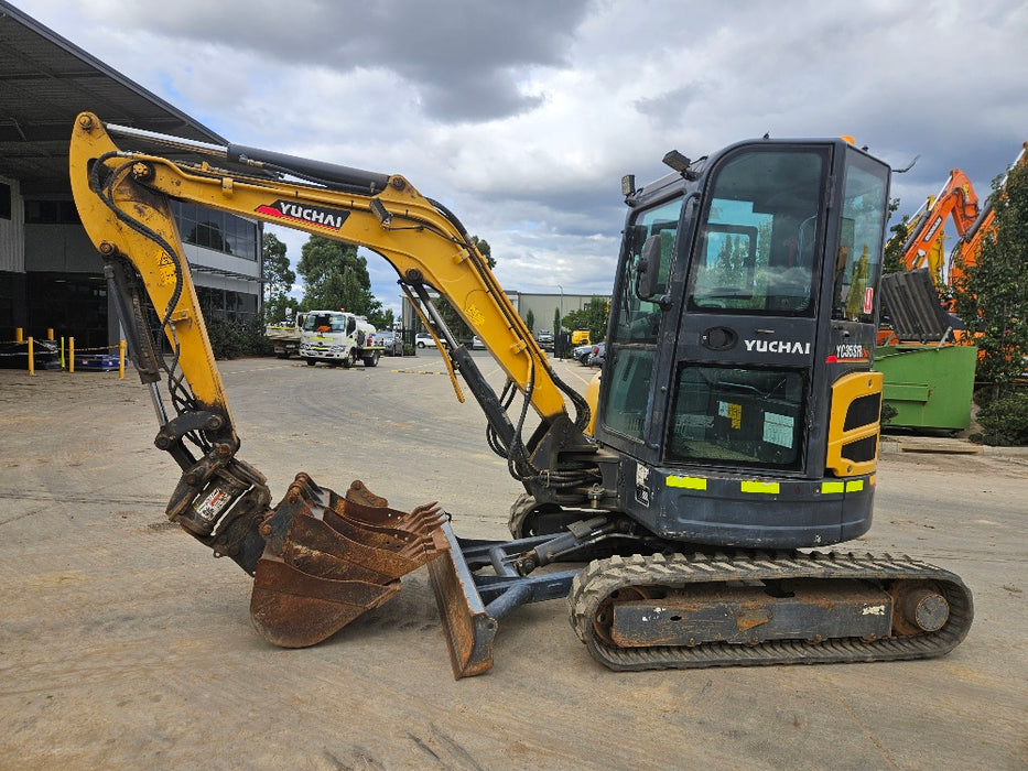 2022 YUCHAI YC35SR 3.8T EXCAVATOR WITH TILT HITCH, BUCKETS, A/C CAB, 785 HOURS