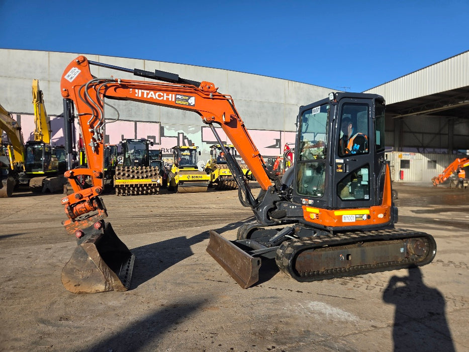 2023 HITACHI ZX55U-5 5.5T EXCAVATOR (M1001) WITH TILTING HITCH, A/C CAB, 1565HRS