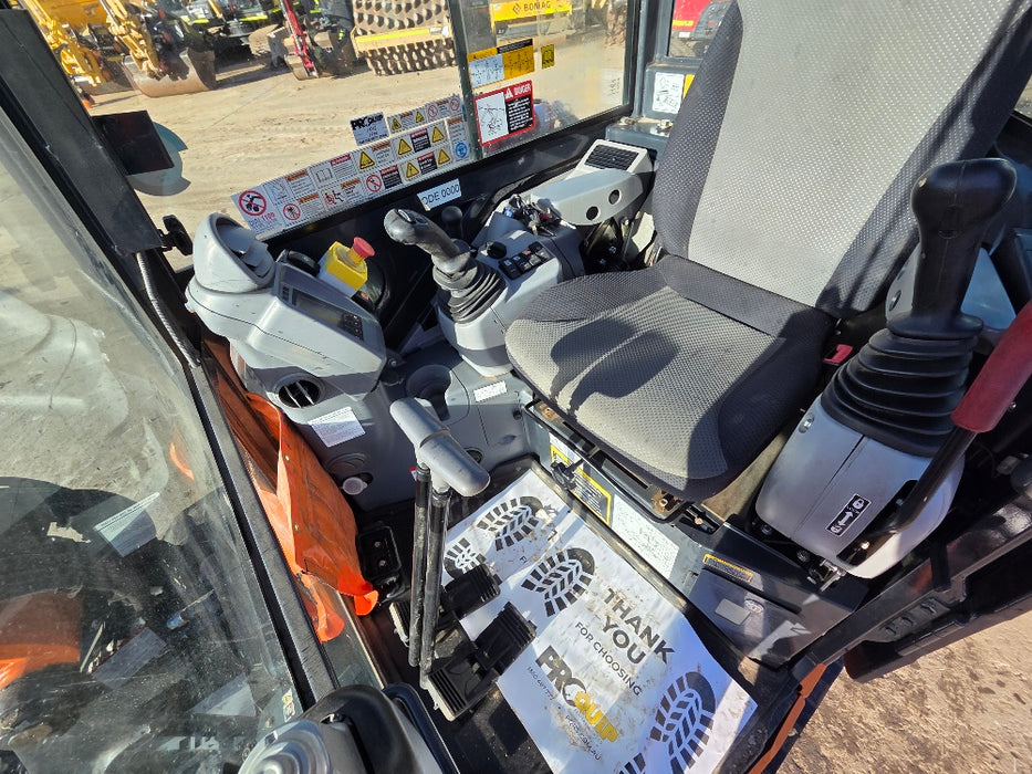 2023 HITACHI ZX55U-5 5.5T EXCAVATOR (M1001) WITH TILTING HITCH, A/C CAB, 1565HRS