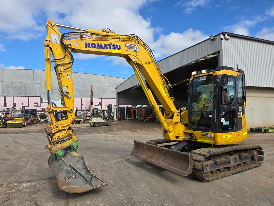 2022 KOMATSU PC88MR-10 9T EXCAVATOR (M900) WITH TILT HITCH AND 2300 HOURS