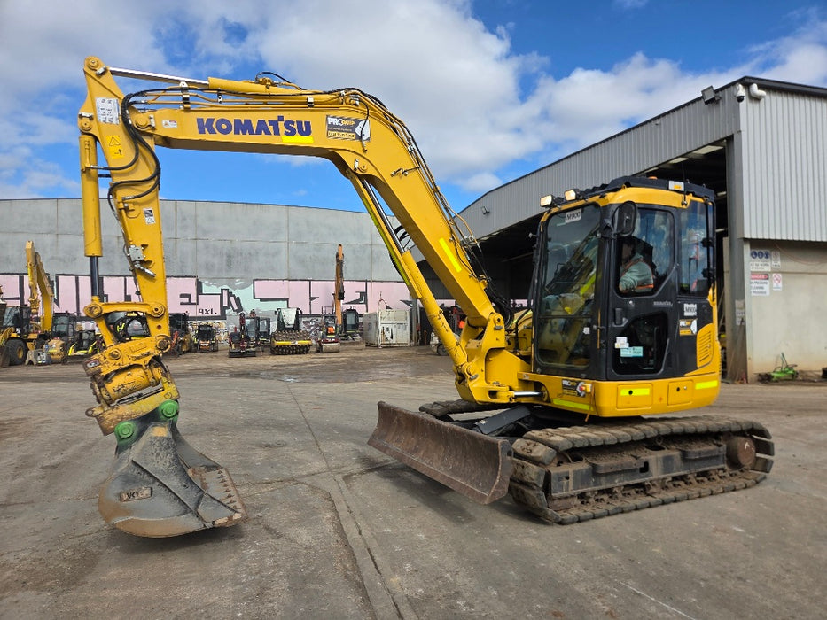 2022 KOMATSU PC88MR-10 9T EXCAVATOR (M900) WITH TILT HITCH AND 2300 HOURS