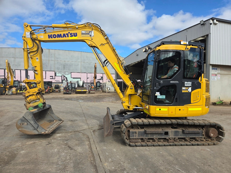 2022 KOMATSU PC88MR-10 9T EXCAVATOR (M900) WITH TILT HITCH AND 2300 HOURS