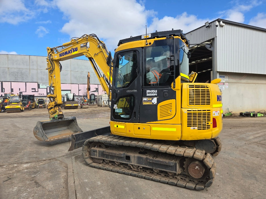 2022 KOMATSU PC88MR-10 9T EXCAVATOR (M900) WITH TILT HITCH AND 2300 HOURS