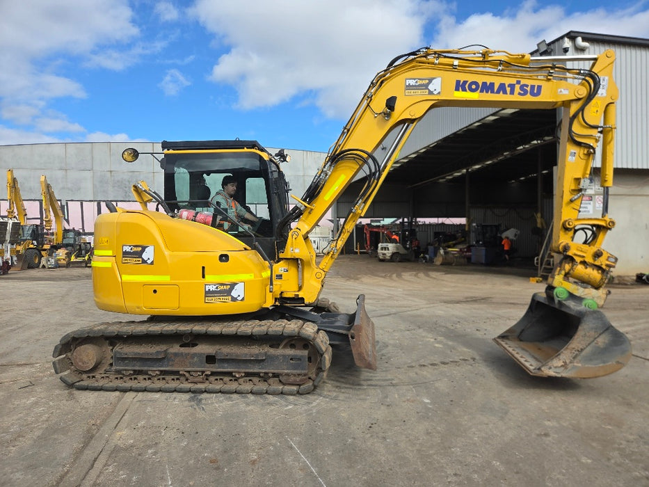2022 KOMATSU PC88MR-10 9T EXCAVATOR (M900) WITH TILT HITCH AND 2300 HOURS