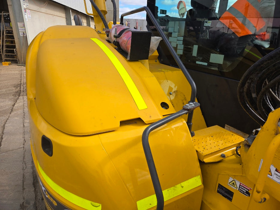 2022 KOMATSU PC88MR-10 9T EXCAVATOR (M900) WITH TILT HITCH AND 2300 HOURS