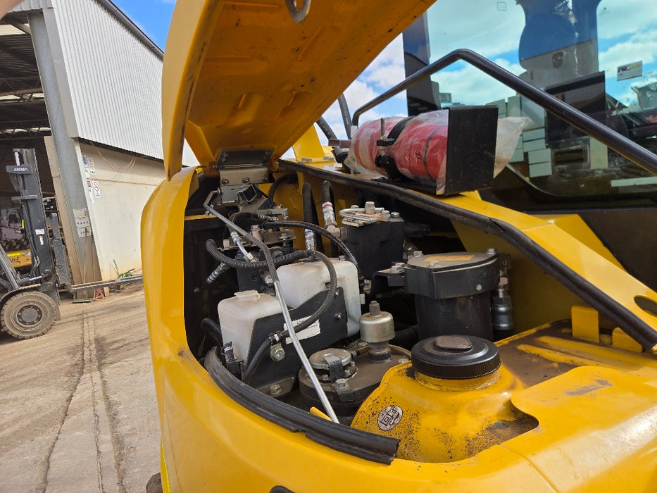2022 KOMATSU PC88MR-10 9T EXCAVATOR (M900) WITH TILT HITCH AND 2300 HOURS