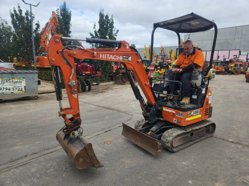 2023 HITACHI ZX17U-5 1.8T EXCAVATOR (M996) WITH 750 HOURS