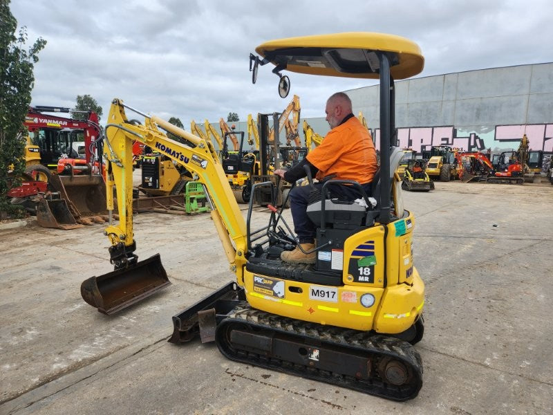 2022 KOMATSU PC18MR-3 1.9T MINI EXCAVATOR (M917) WITH 820 HRS
