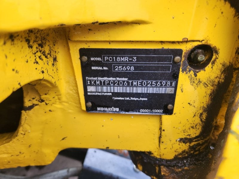 2022 KOMATSU PC18MR-3 1.9T MINI EXCAVATOR (M917) WITH 820 HRS