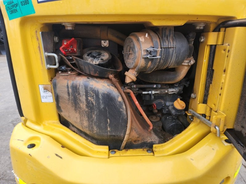 2022 KOMATSU PC18MR-3 1.9T MINI EXCAVATOR (M917) WITH 820 HRS