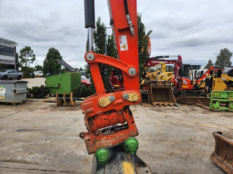 2023 KUBOTA KX080 8.4T EXCAVATOR (M999) WITH TILTING HITCH, 1200 HOURS
