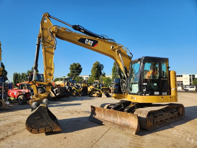 2017 CAT 314ECR 15T EXCAVATOR (E472) WITH HITCH, BUCKETS AND 3955 HOURS