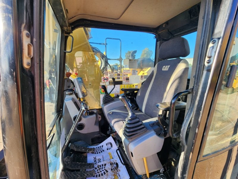 2017 CAT 314ECR 15T EXCAVATOR (E472) WITH HITCH, BUCKETS AND 3955 HOURS