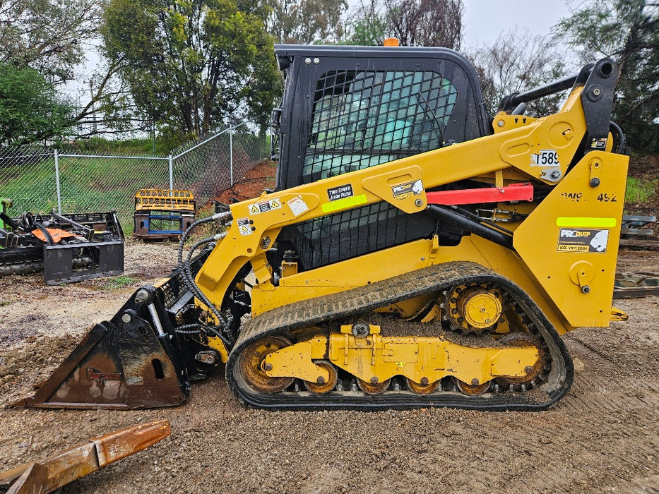2022 CAT 259D3 TRACK LOADER (T589) WITH HI-FLOW, 4 IN 1 AND 1140 HOURS