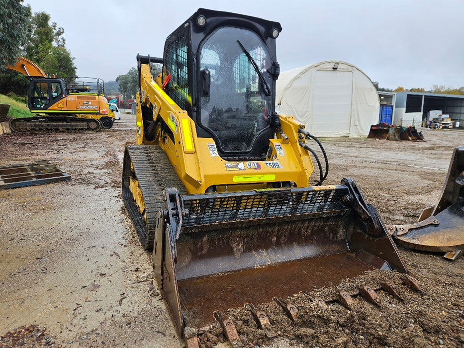 2022 CAT 259D3 TRACK LOADER (T589) WITH HI-FLOW, 4 IN 1 AND 1140 HOURS