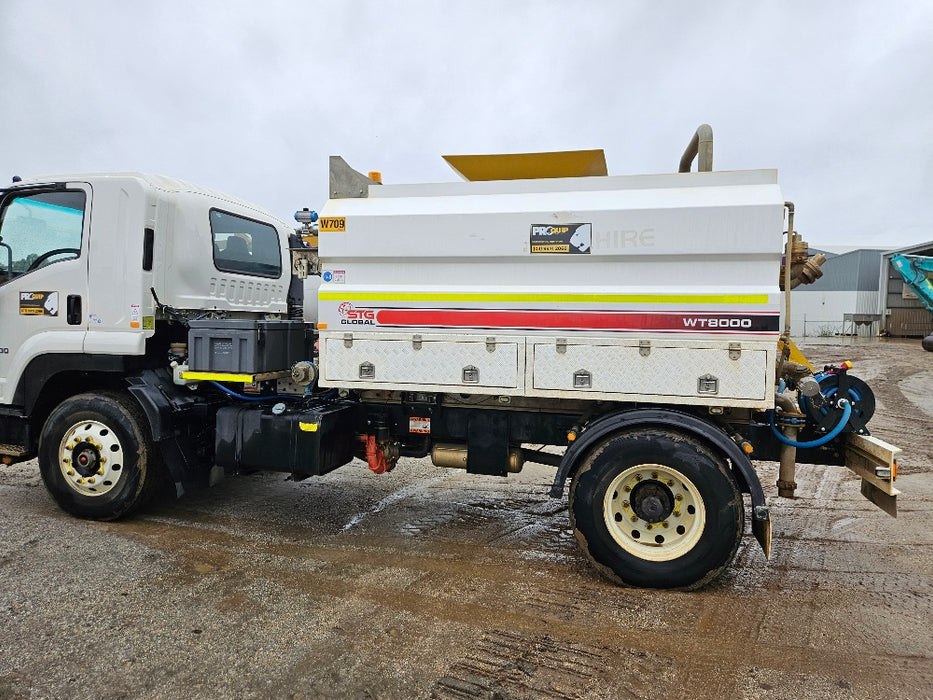 2021 ISUZU FVD 165-300 WATER TRUCK (TP126) WITH 8000 LTR STEEL TANK