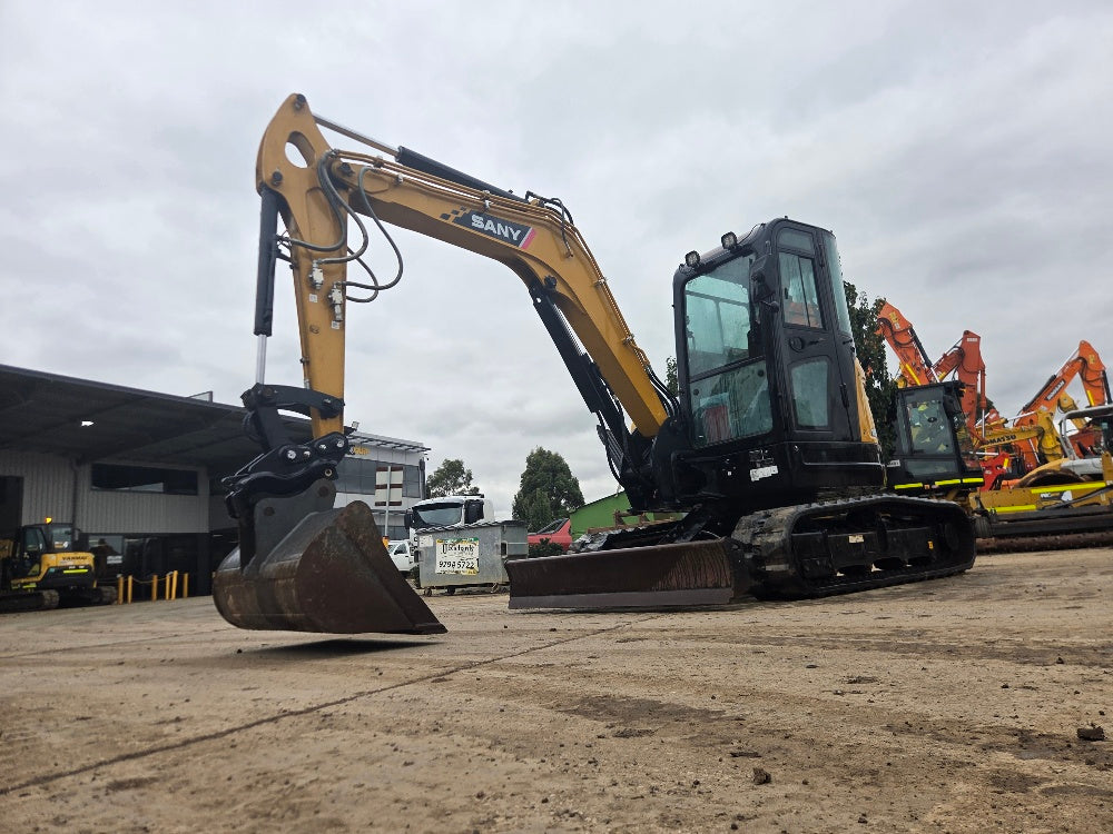 2022 Sany SY50U 5.3T Excavator With Qc Hitch, A/C Cab, Buckets And 260 Hours