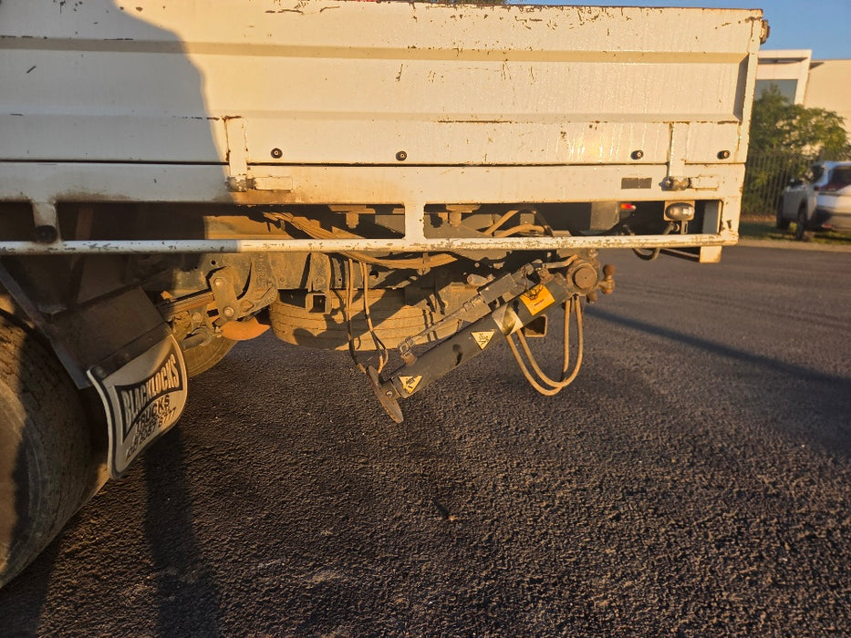 2013 ISUZU NPR 300-MEDIUM SERVICE TRUCK WITH CRANE AND COMPRESSOR