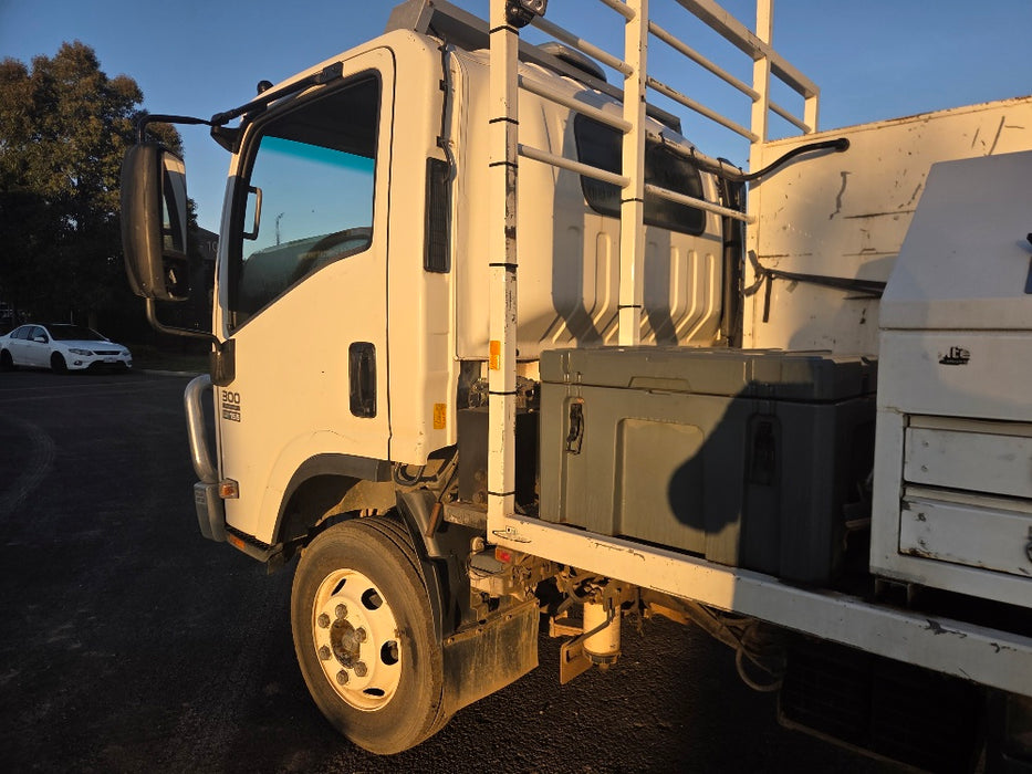 2013 ISUZU NPR 300-MEDIUM SERVICE TRUCK WITH CRANE AND COMPRESSOR