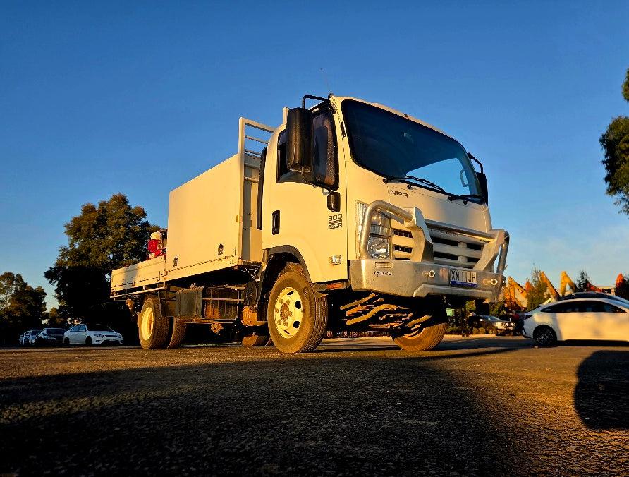 2013 ISUZU NPR 300-MEDIUM SERVICE TRUCK WITH CRANE AND COMPRESSOR