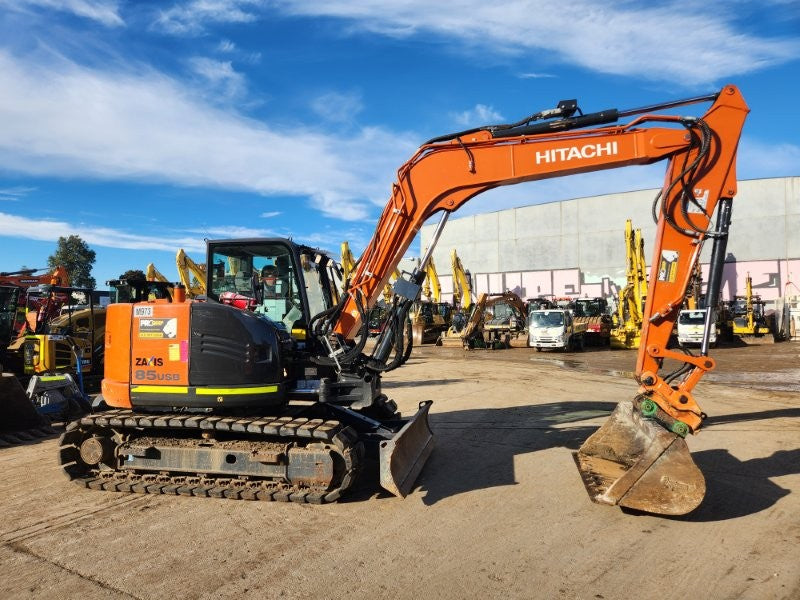 2023 HITACHI ZX85USB-5 8.7T EXCAVATOR (M973) WITH 1780 HOURS