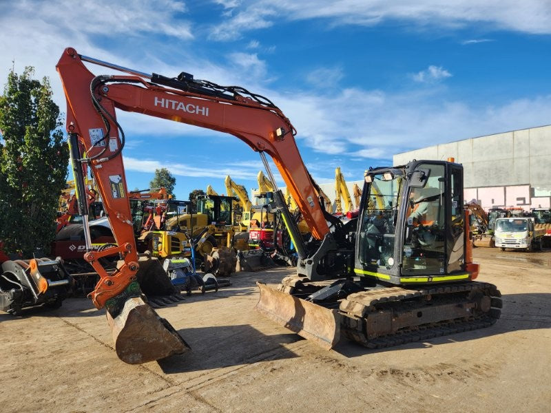 2023 HITACHI ZX85USB-5 8.7T EXCAVATOR (M973) WITH 1780 HOURS
