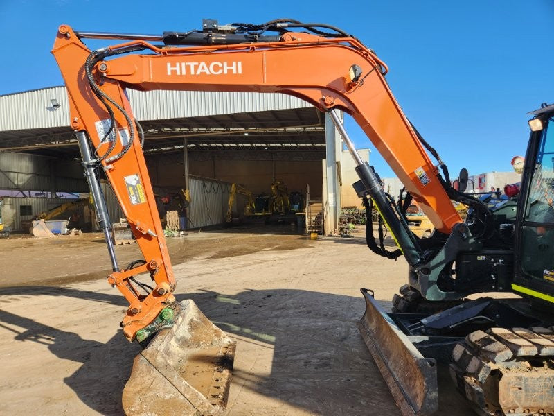 2023 HITACHI ZX85USB-5 8.7T EXCAVATOR (M973) WITH 1780 HOURS