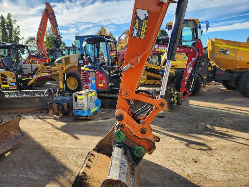 2023 HITACHI ZX85USB-5 8.7T EXCAVATOR (M973) WITH 1780 HOURS