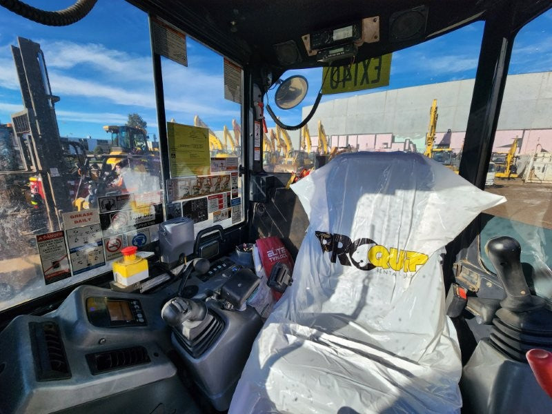 2022 YANMAR VIO55-6 5.6T EXCAVATOR (EX140) WITH TILT HITCH, 1690 HOURS