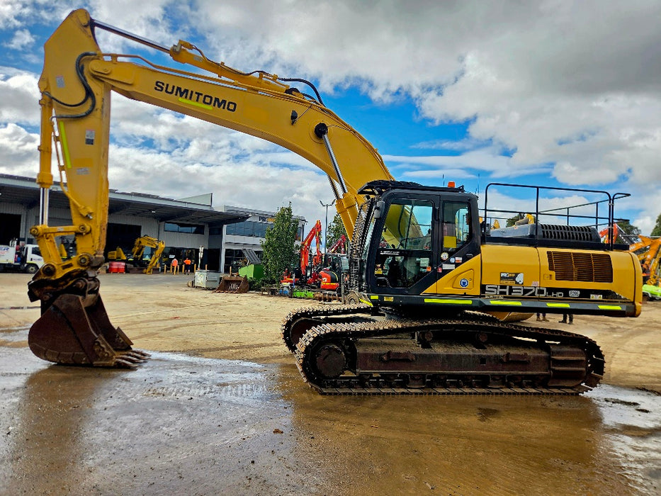 2021 SUMITOMO SH370LHD-6 37T EXCAVATOR (E295) WITH 3945 HOURS