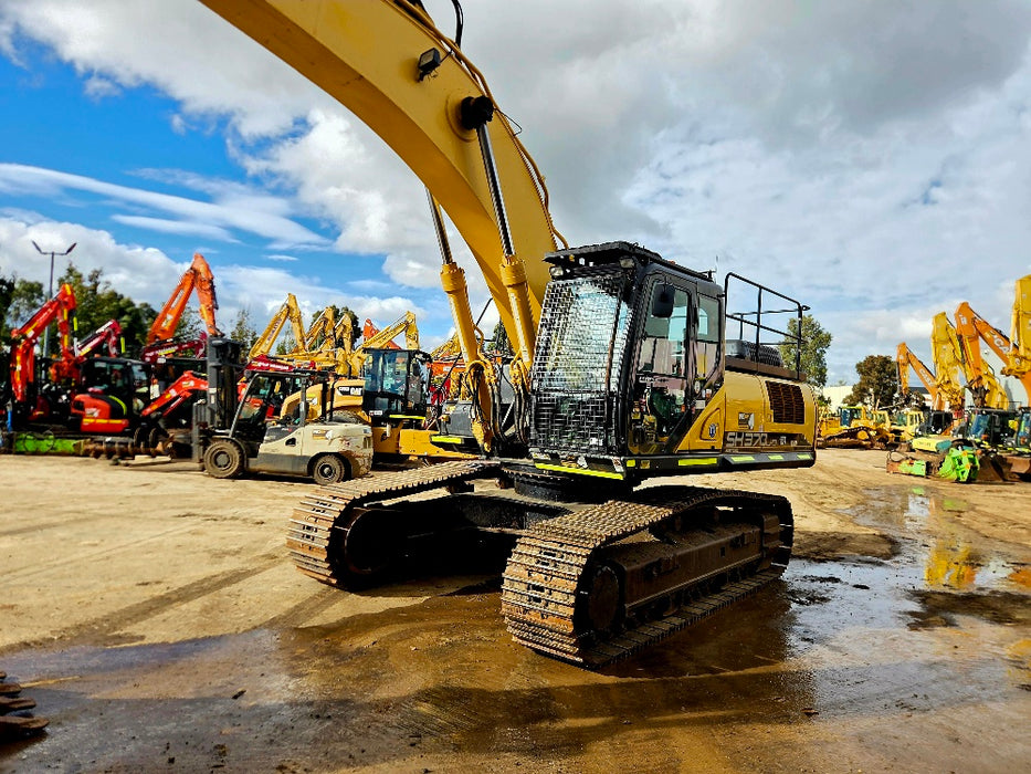2021 SUMITOMO SH370LHD-6 37T EXCAVATOR (E295) WITH 3945 HOURS