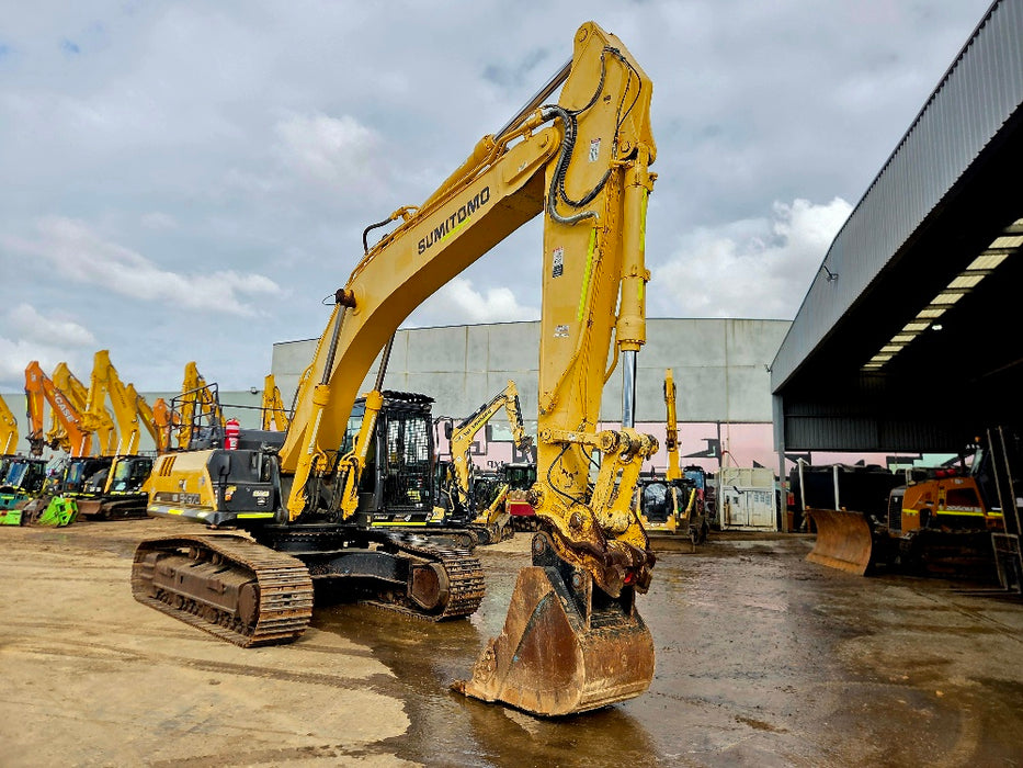 2021 SUMITOMO SH370LHD-6 37T EXCAVATOR (E295) WITH 3945 HOURS